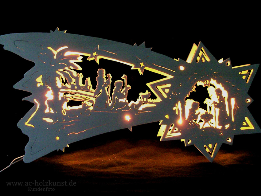 Laubsägearbeit Fensterbild beleuchtet Stern