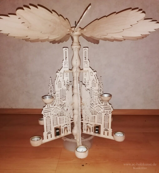 Hängepyramide Dresdener Frauenkirche